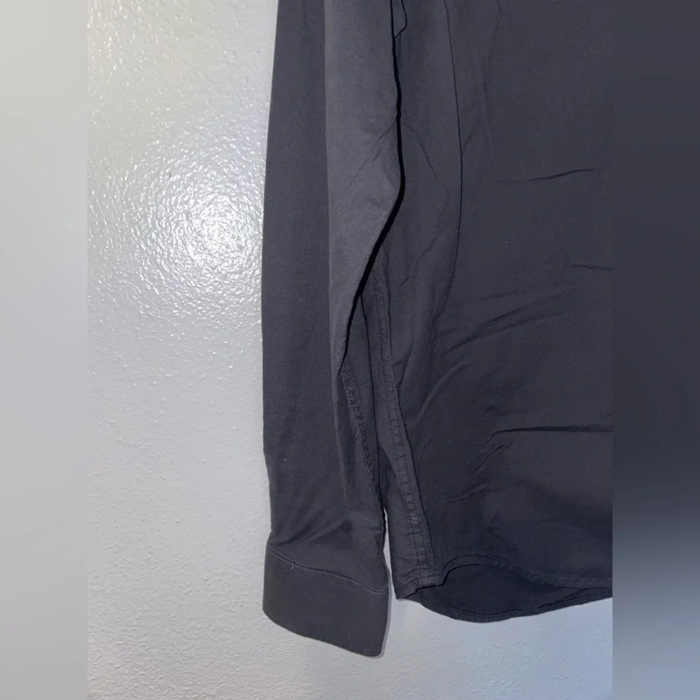 Old Navy Button-down​ - Picture 3 of 5